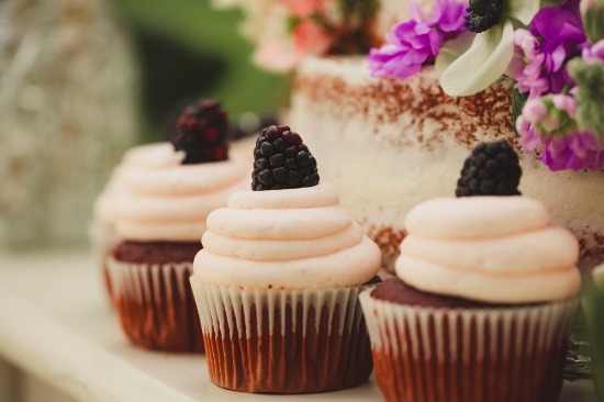 how-to-set-up-a-shabby-chic-dessert