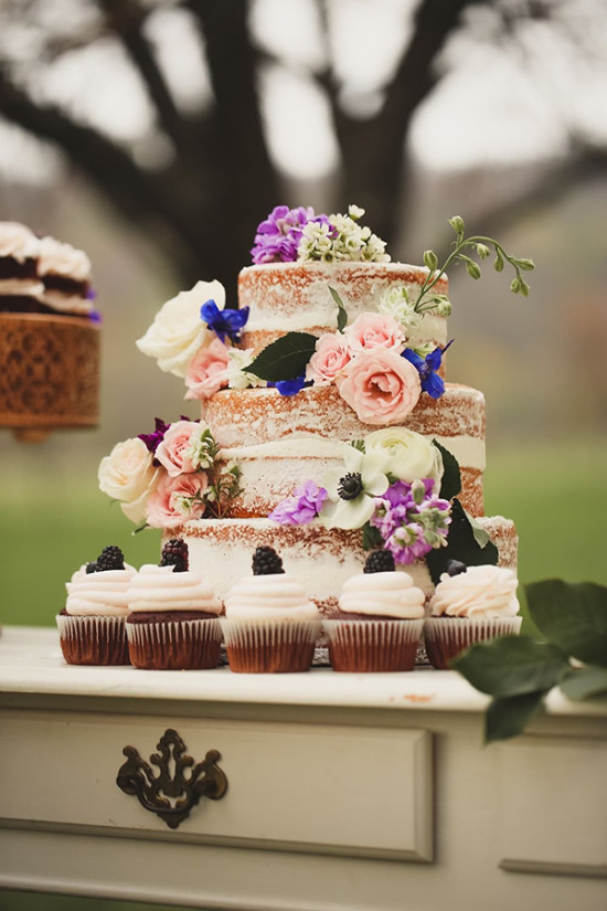 How To Set Up a Shabby Chic Dessert Table