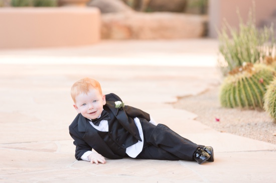 navy-and-pink-chic-desert-wedding