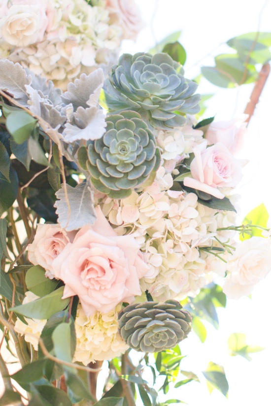 navy-and-pink-chic-desert-wedding