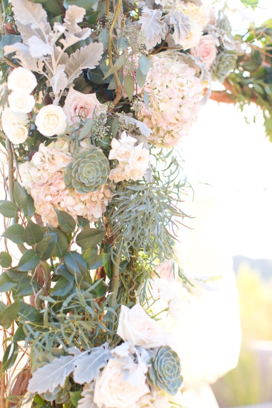 navy-and-pink-chic-desert-wedding