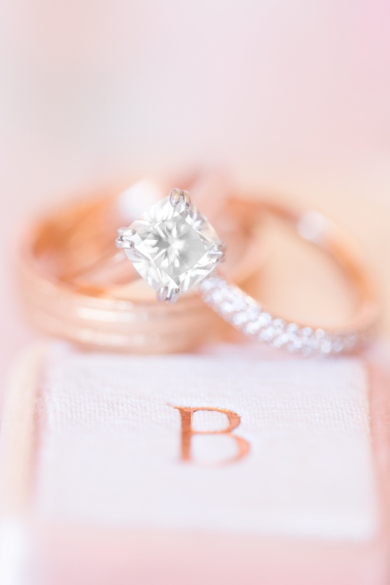 navy-and-pink-chic-desert-wedding