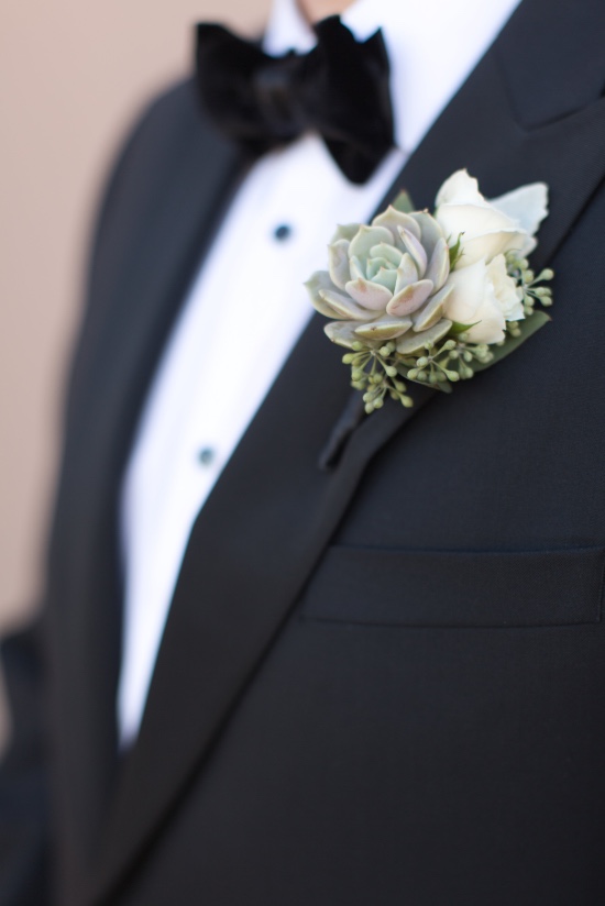 navy-and-pink-chic-desert-wedding