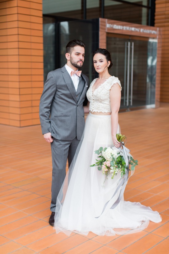 pink-and-grey-organic-modern-wedding