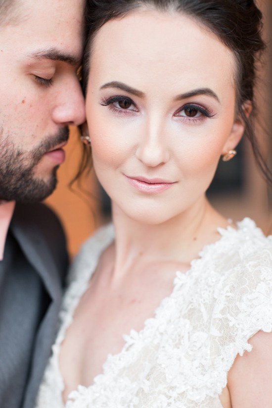pink-and-grey-organic-modern-wedding