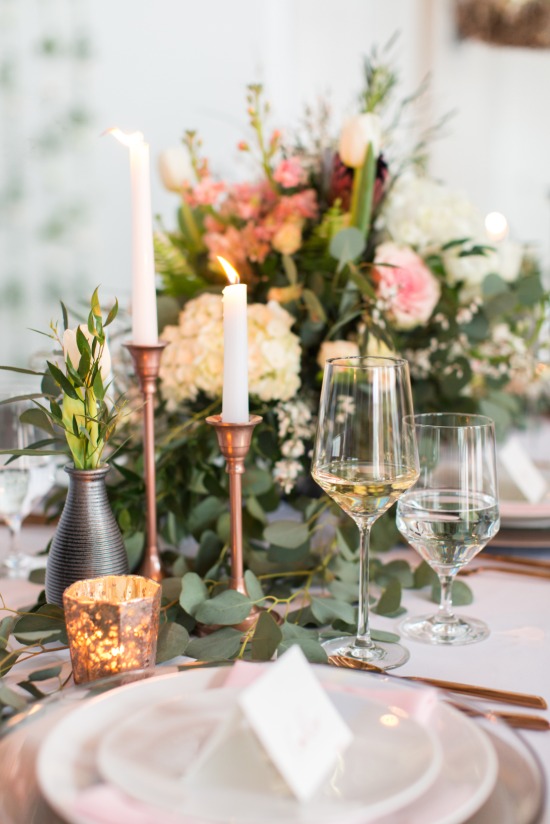 pink-and-grey-organic-modern-wedding