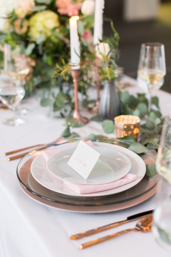 pink-and-grey-organic-modern-wedding