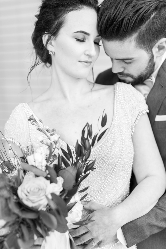 pink-and-grey-organic-modern-wedding