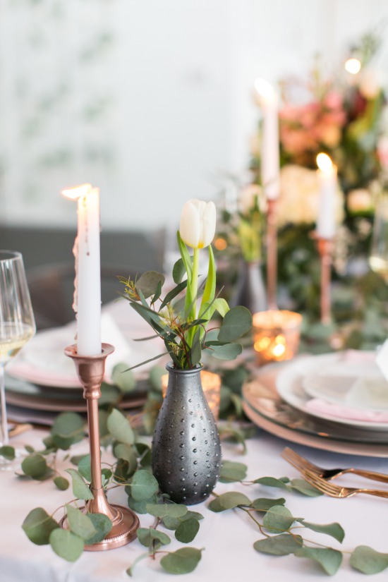 pink-and-grey-organic-modern-wedding