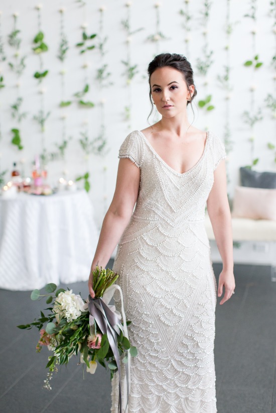 pink-and-grey-organic-modern-wedding