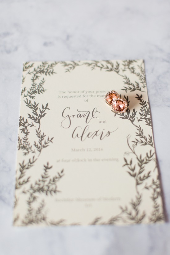 pink-and-grey-organic-modern-wedding