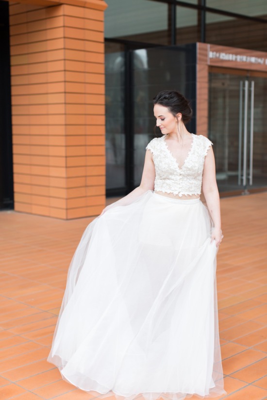 pink-and-grey-organic-modern-wedding