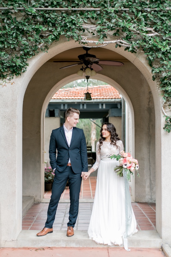 romantic-vow-renewal-at-sydonie-mansion