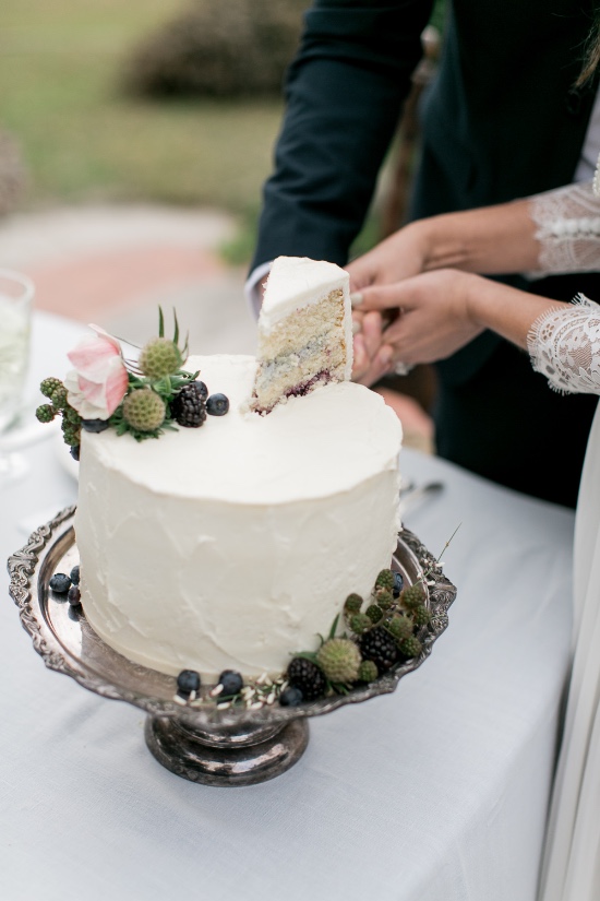 romantic-vow-renewal-at-sydonie-mansion