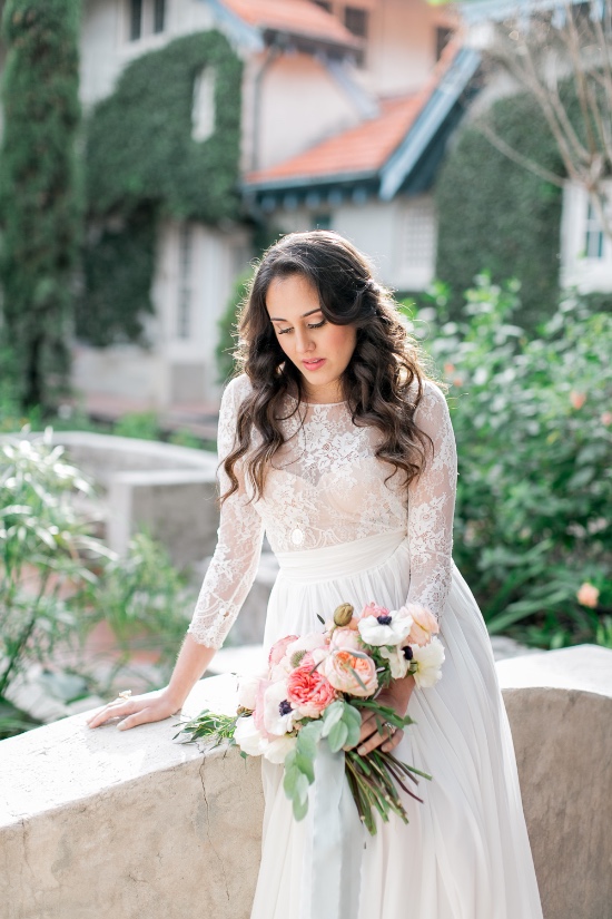 romantic-vow-renewal-at-sydonie-mansion