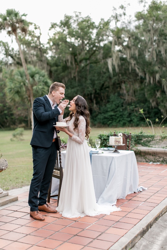 romantic-vow-renewal-at-sydonie-mansion