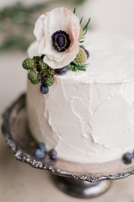 romantic-vow-renewal-at-sydonie-mansion