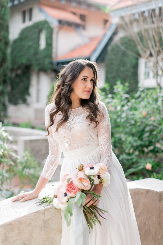 romantic-vow-renewal-at-sydonie-mansion