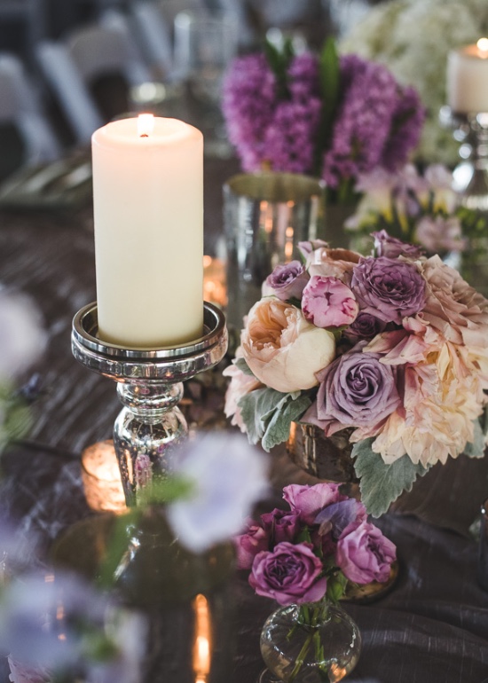 stylish-rustic-purple-and-white-wedding