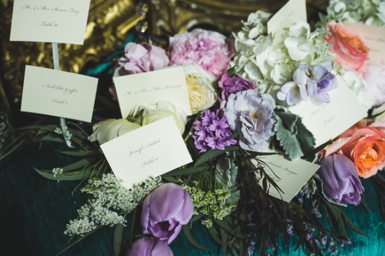 stylish-rustic-purple-and-white-wedding