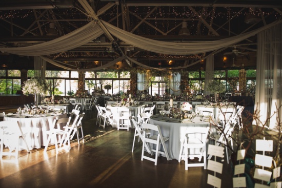stylish-rustic-purple-and-white-wedding