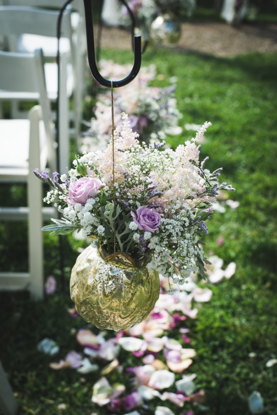 stylish-rustic-purple-and-white-wedding