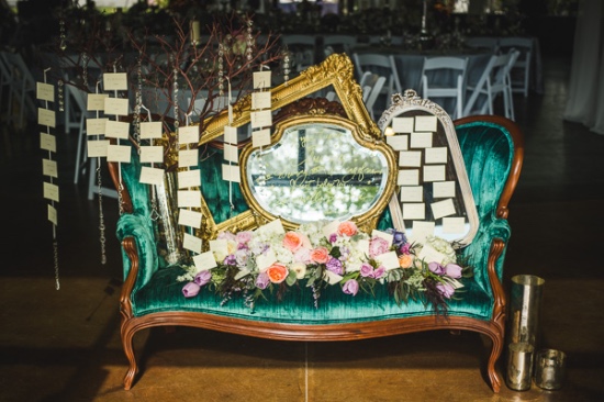 stylish-rustic-purple-and-white-wedding