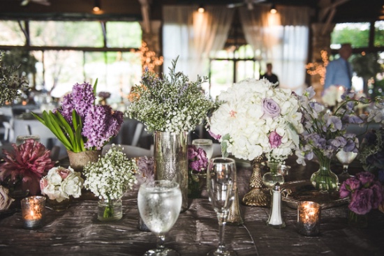 stylish-rustic-purple-and-white-wedding