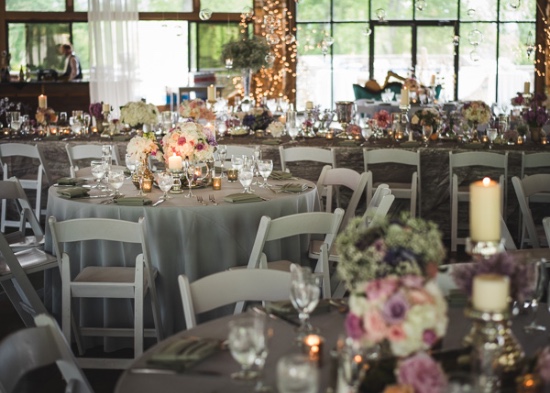 stylish-rustic-purple-and-white-wedding
