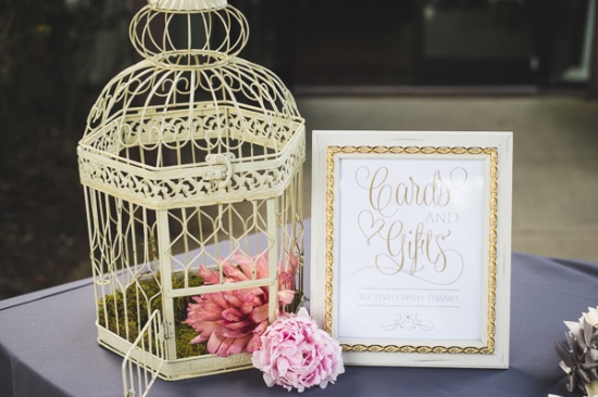 stylish-rustic-purple-and-white-wedding