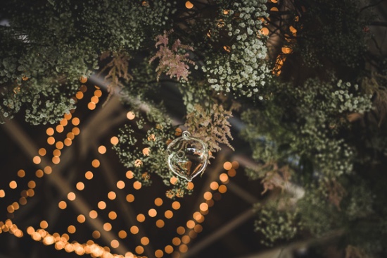 stylish-rustic-purple-and-white-wedding