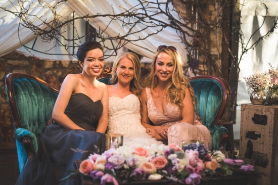 stylish-rustic-purple-and-white-wedding
