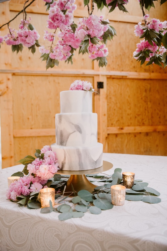 the-barn-pnw-rustic-wedding