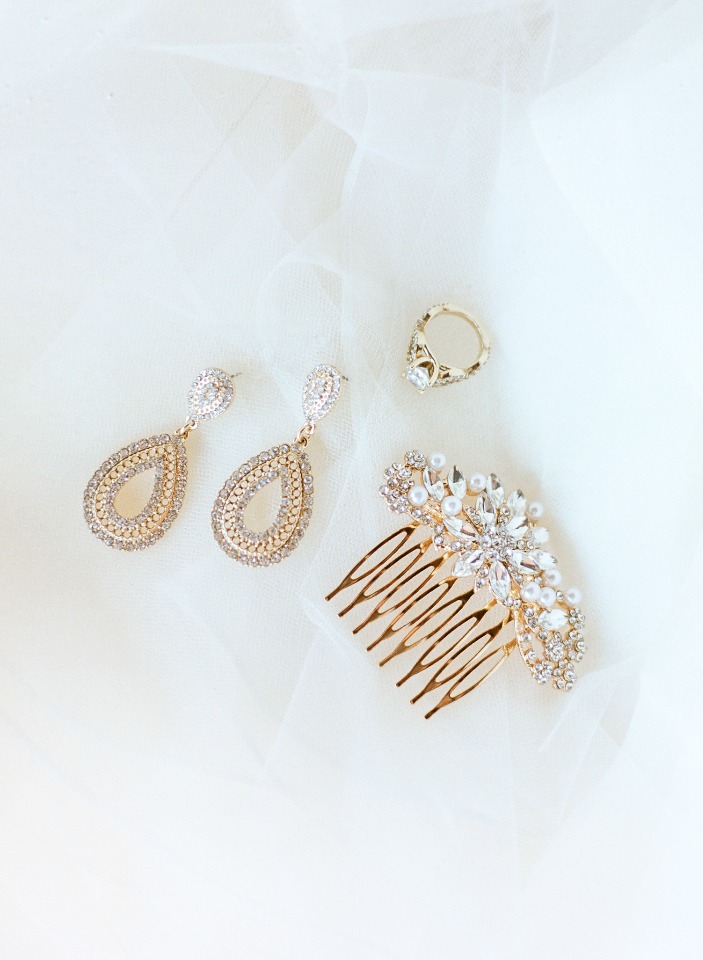 Hair and jewelry accessories
