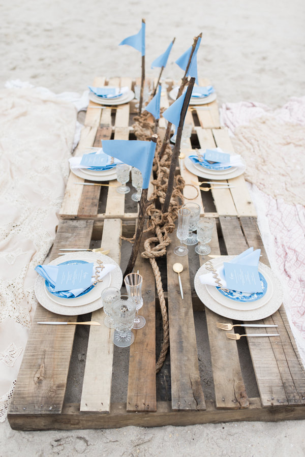 beach reception palette table