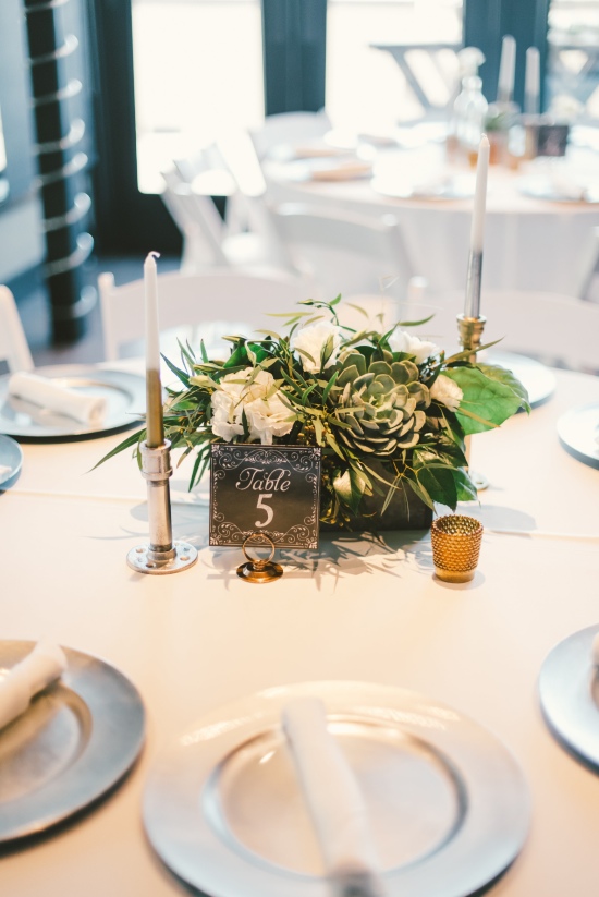 aqua-and-pink-rustic-wedding