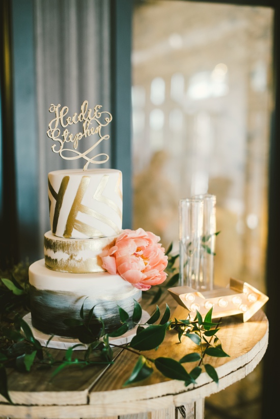 aqua-and-pink-rustic-wedding