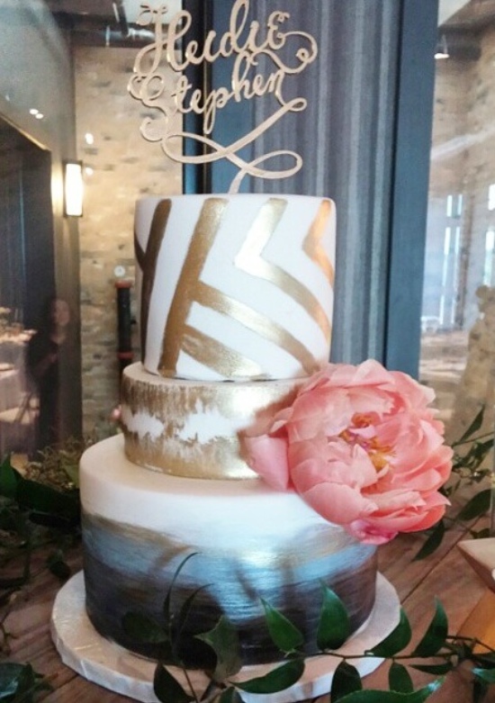 aqua-and-pink-rustic-wedding