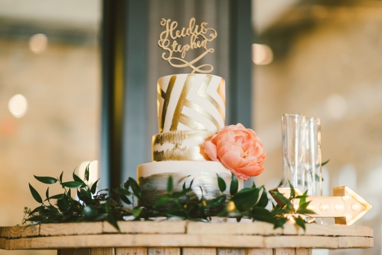 aqua-and-pink-rustic-wedding