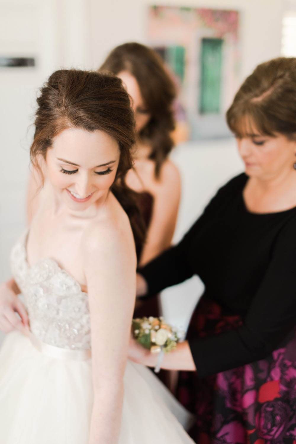 chic-maroon-and-gold-texas-wedding