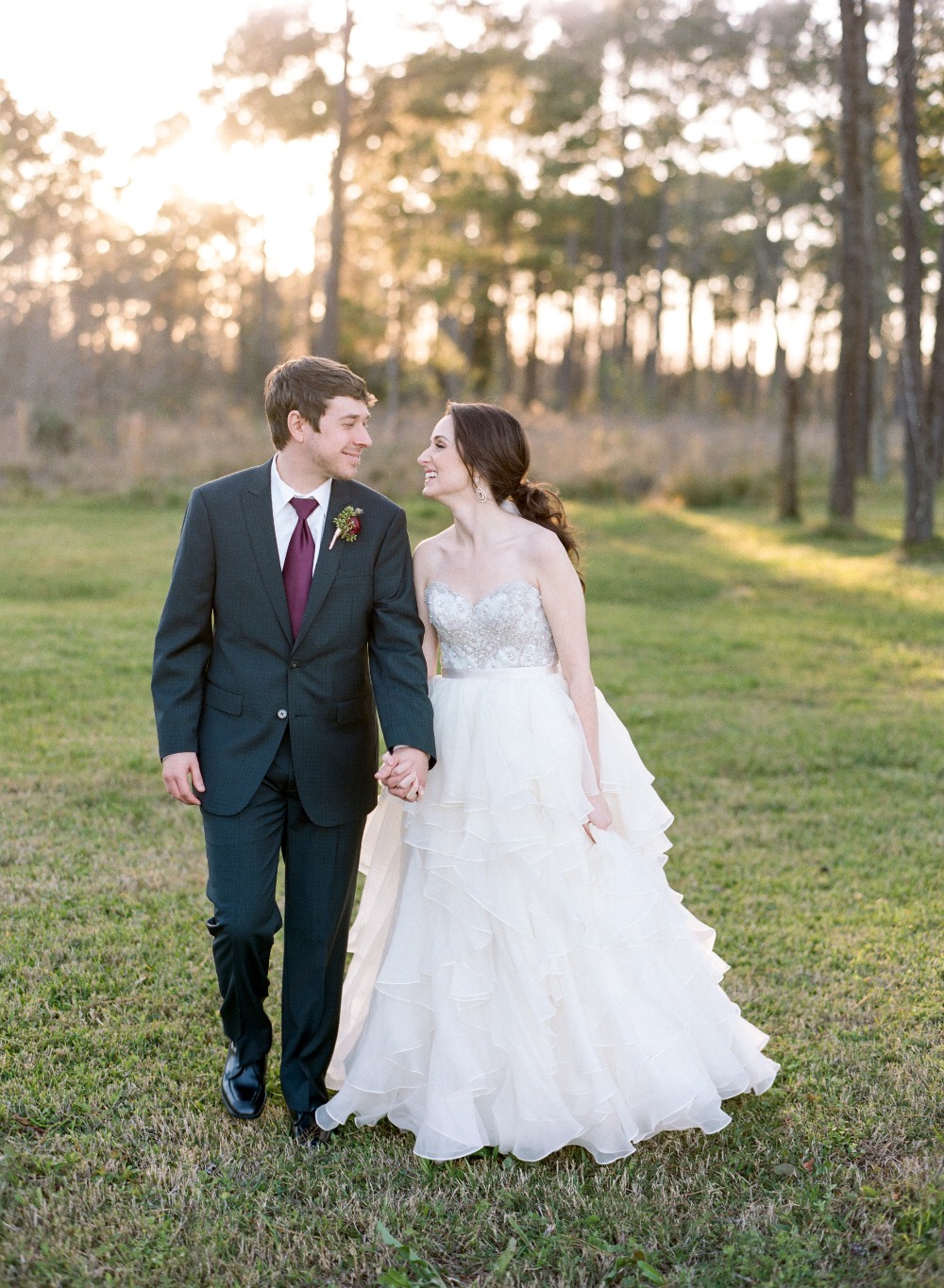 chic-maroon-and-gold-texas-wedding
