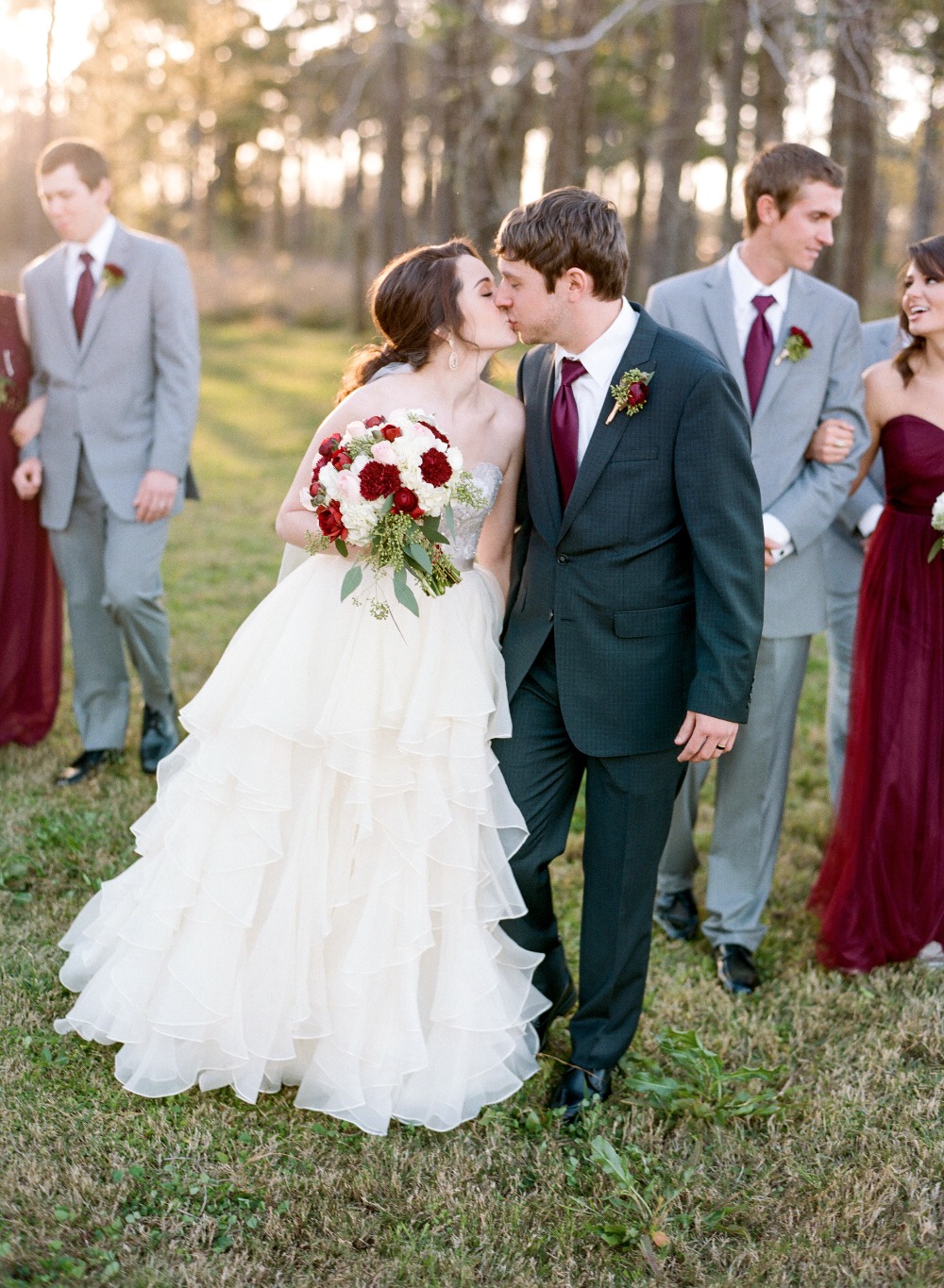 chic-maroon-and-gold-texas-wedding