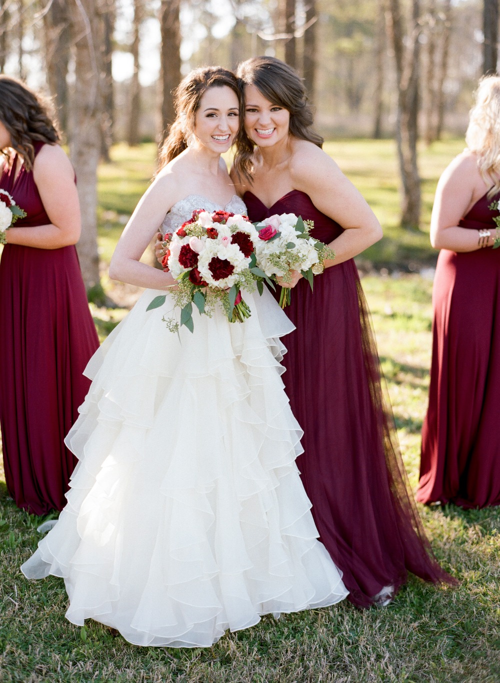 chic-maroon-and-gold-texas-wedding