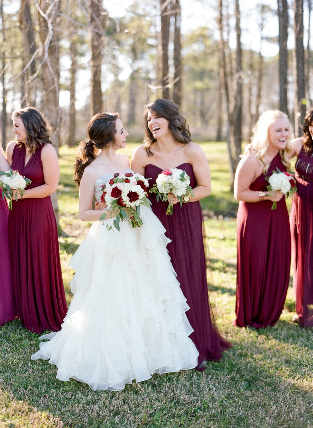 chic-maroon-and-gold-texas-wedding
