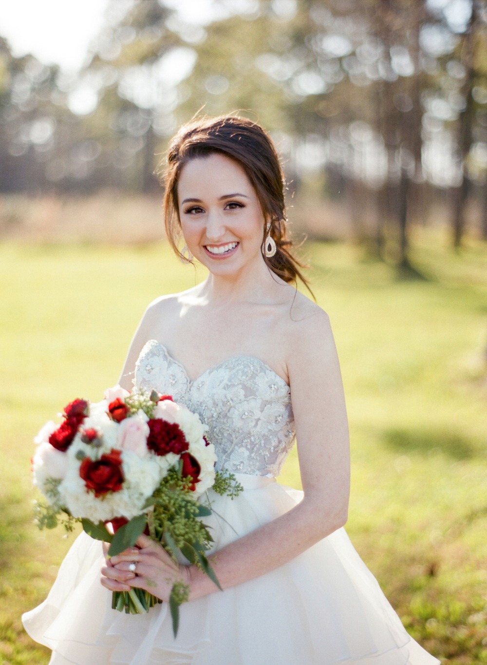chic-maroon-and-gold-texas-wedding