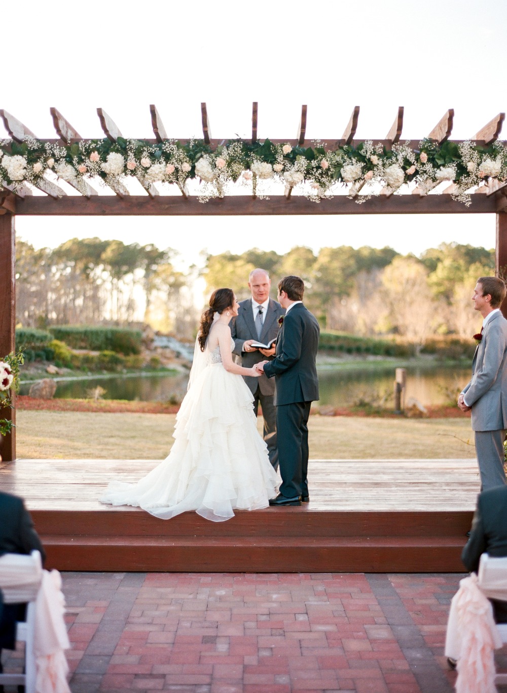 chic-maroon-and-gold-texas-wedding