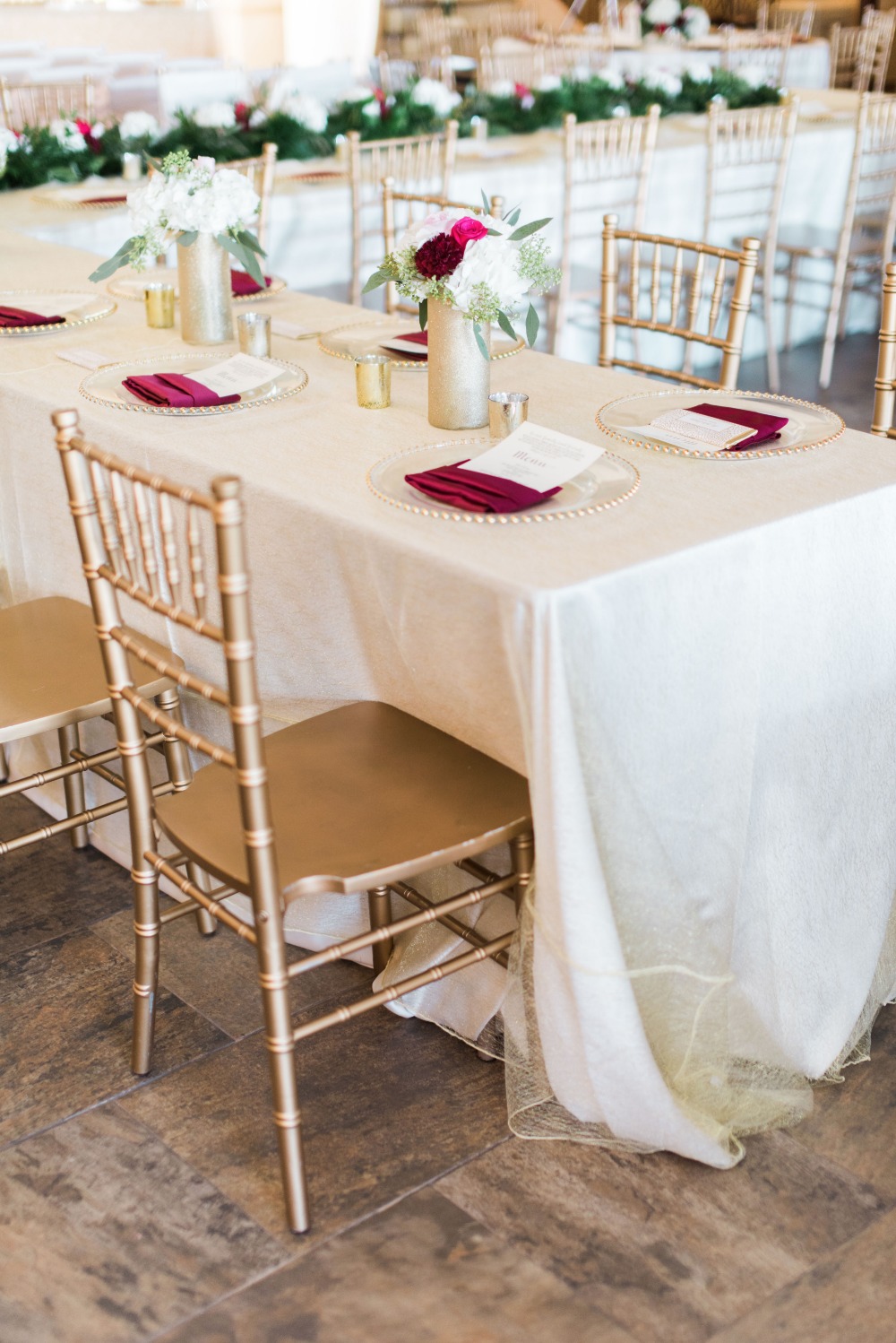 chic-maroon-and-gold-texas-wedding