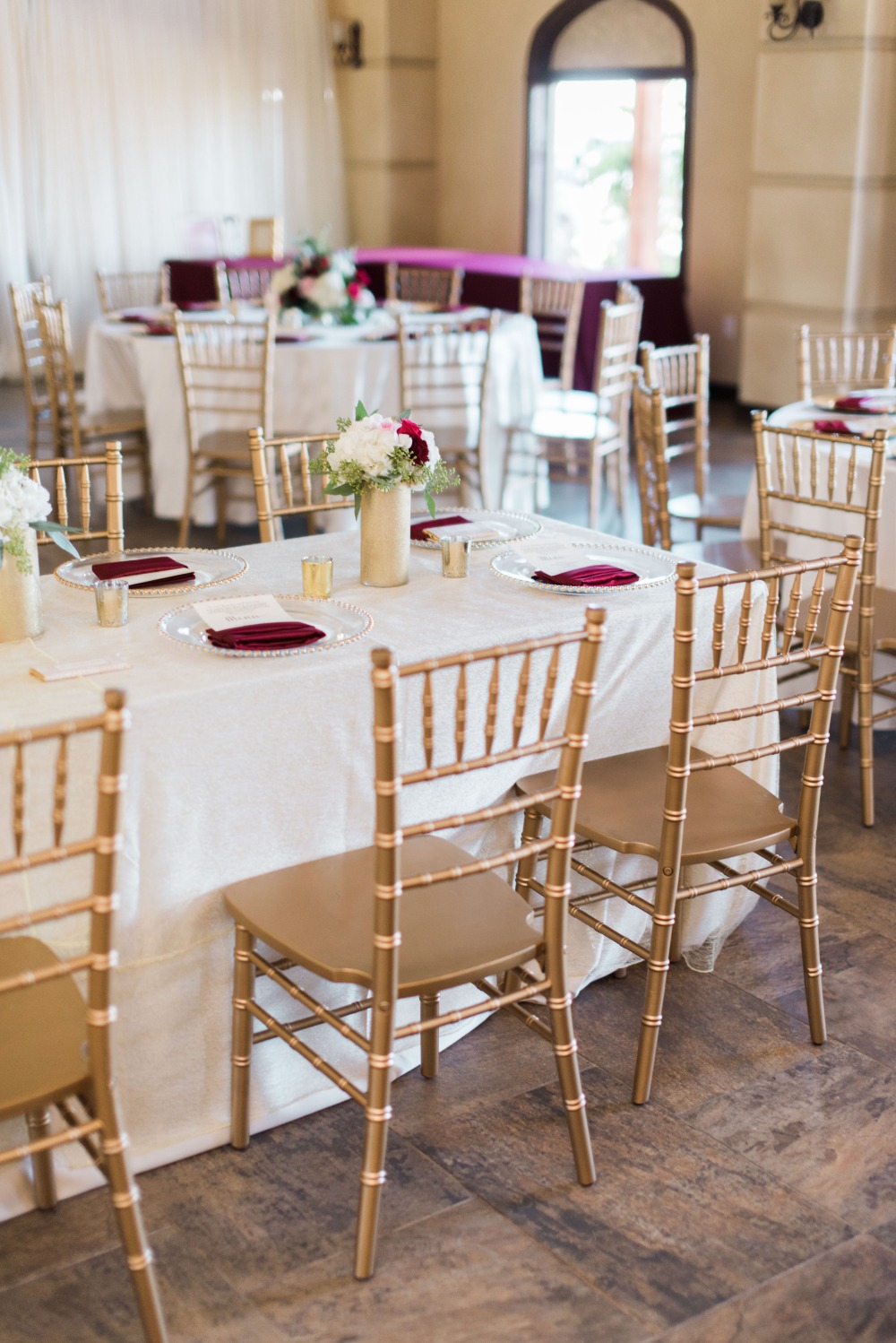 chic-maroon-and-gold-texas-wedding