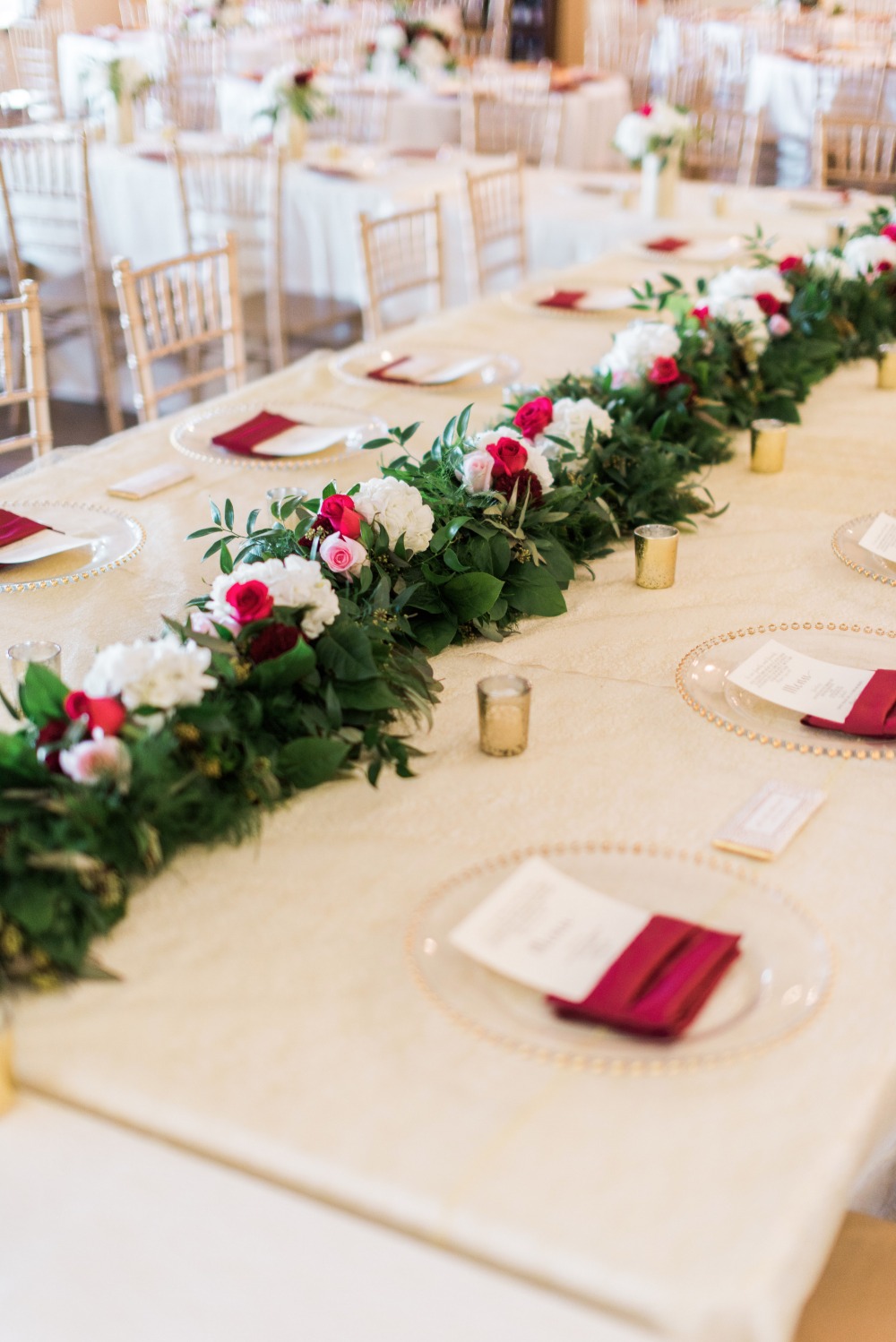 chic-maroon-and-gold-texas-wedding