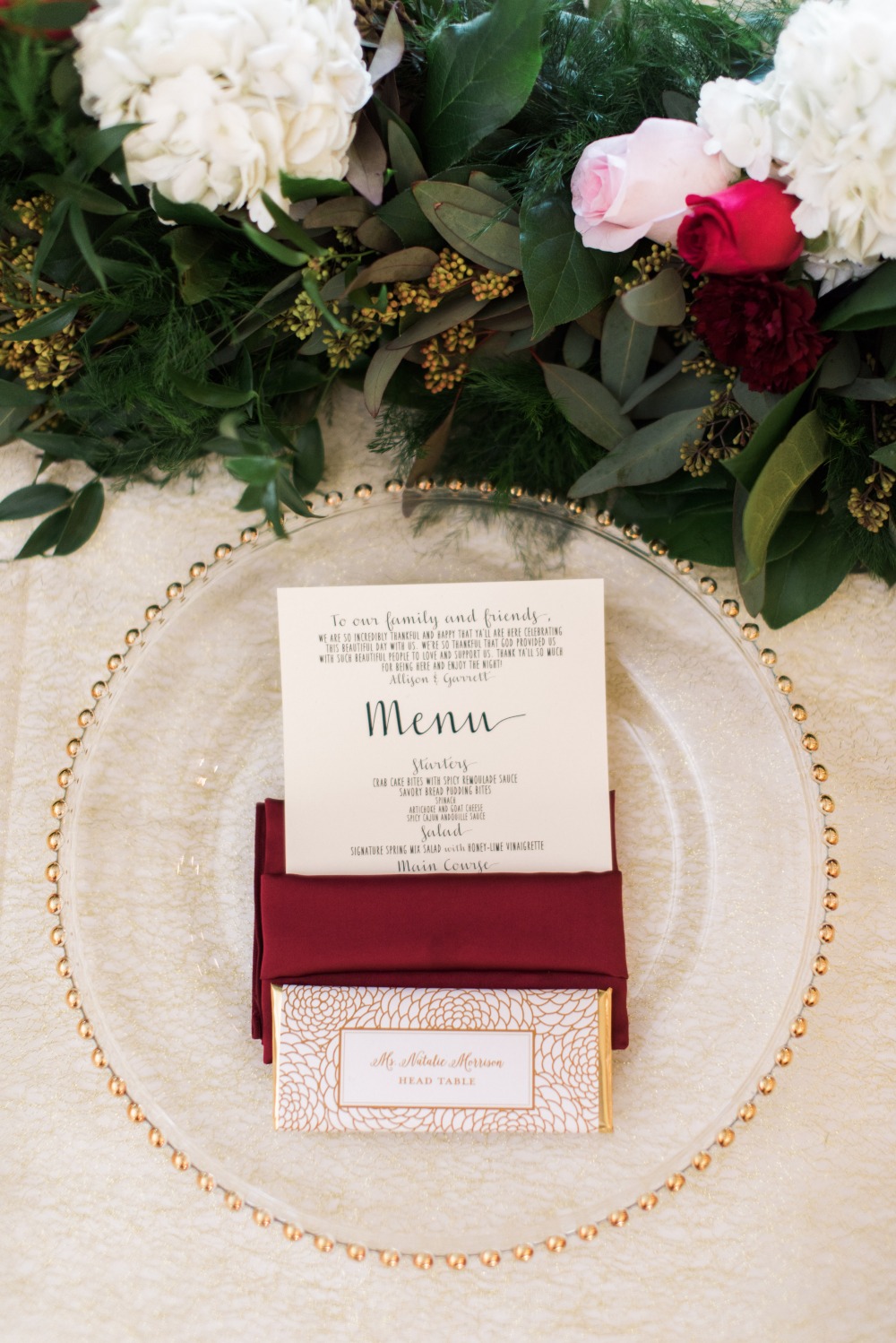 chic-maroon-and-gold-texas-wedding